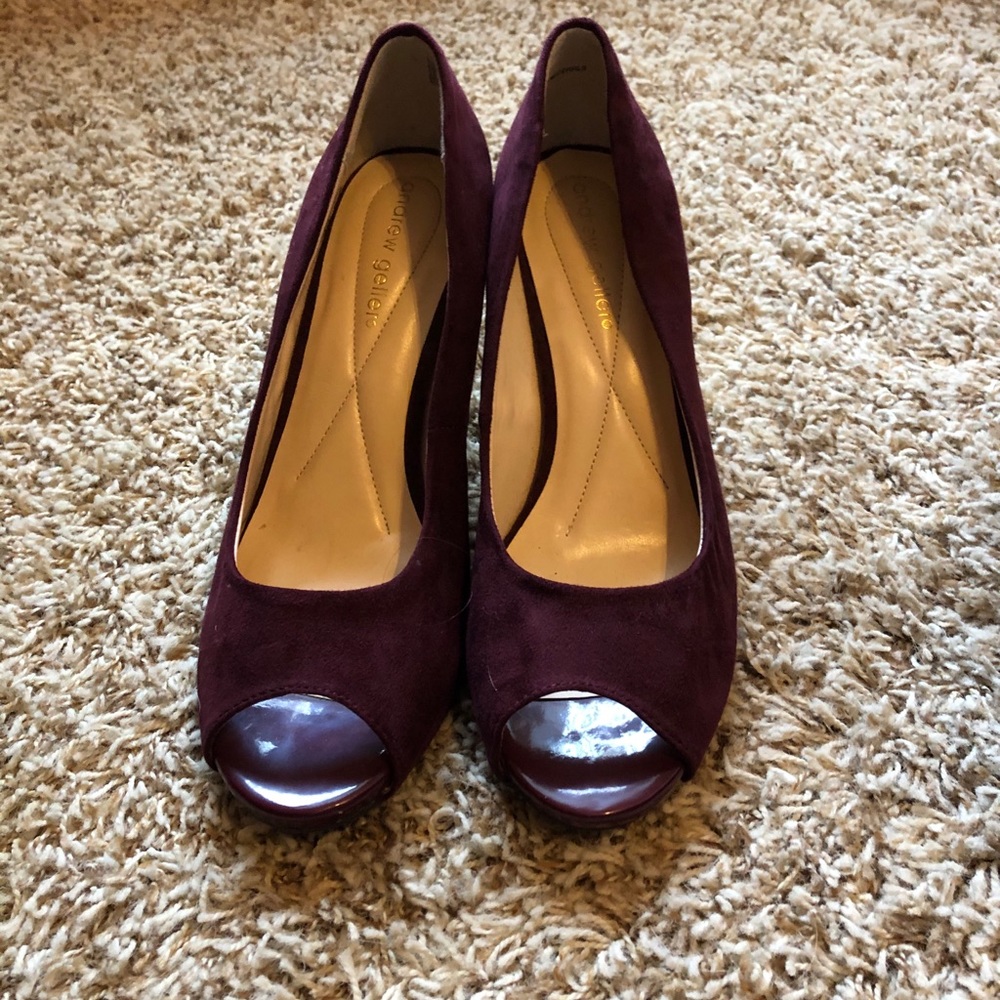 Shoes - Picture 2 of 5